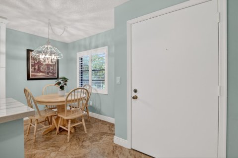 Copropriété à louer à Boca Raton, Floride: 2 chambres, 107.77 m2 № 2261424 - photo 9