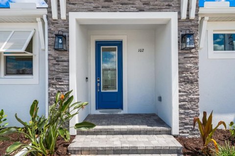 Condo in Bradenton, Florida, 1 bedroom  № 1913715 - photo 2