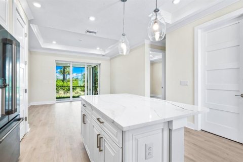 Condo in Bradenton, Florida, 1 bedroom  № 1913715 - photo 8