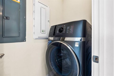 Condo in Bradenton, Florida, 1 bedroom  № 1913715 - photo 20