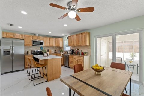 Villa ou maison à vendre à Tarpon Springs, Floride: 2 chambres, 86.03 m2 № 1618823 - photo 13