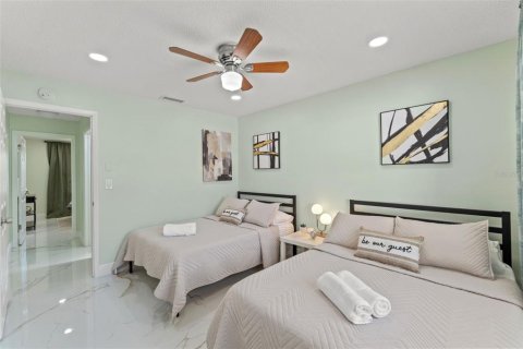 Villa ou maison à vendre à Tarpon Springs, Floride: 2 chambres, 86.03 m2 № 1618823 - photo 19