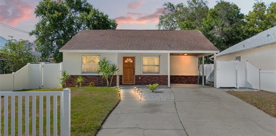 Villa ou maison à Tarpon Springs, Floride 2 chambres, 86.03 m2 № 1618823