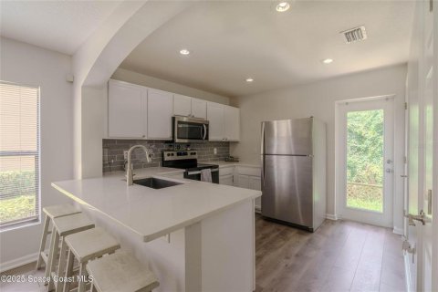 Townhouse in Titusville, Florida 3 bedrooms, 118.64 sq.m. № 1734002 - photo 8