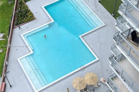 Condo in Miami, Florida, 2 bedrooms  № 1704666 - photo 27