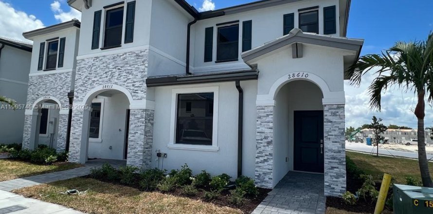 Villa ou maison à Homestead, Floride 3 chambres, 123.37 m2 № 1956404