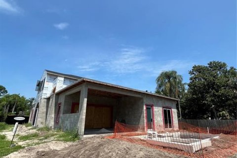 House in Orlando, Florida 5 bedrooms, 356.47 sq.m. № 1623118 - photo 14