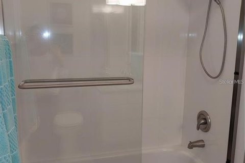 Condominio en alquiler en Sarasota, Florida, 2 dormitorios, 106.56 m2 № 2145142 - foto 24