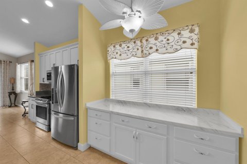 Villa ou maison à vendre à Port St. Lucie, Floride: 3 chambres, 142.98 m2 № 2414323 - photo 12