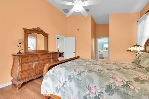 Villa ou maison à vendre à Port St. Lucie, Floride: 3 chambres, 142.98 m2 № 2414323 - photo 19