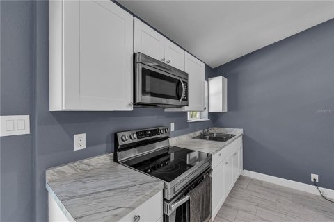 Купить виллу или дом в Пейсли, Флорида 7 комнат, 98.1м2, № 2430746 - фото 8
