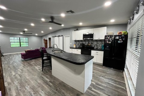 Casa en venta en New Port Richey, Florida, 3 dormitorios, 142.51 m2 № 1813354 - foto 4