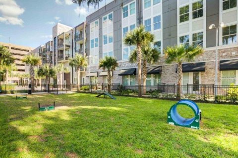 Apartamento en alquiler en Orlando, Florida, 3 dormitorios, 150.41 m2 № 861587 - foto 1