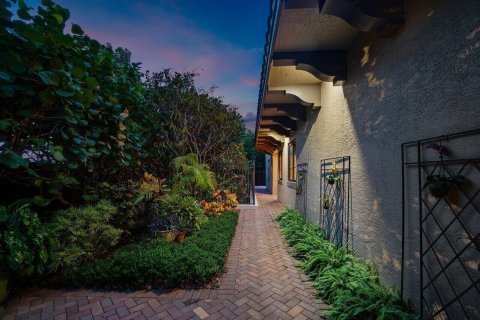 Townhouse in Hypoluxo, Florida 4 bedrooms, 251.58 sq.m. № 2389868 - photo 22