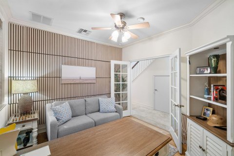 Townhouse in Hypoluxo, Florida 4 bedrooms, 251.58 sq.m. № 2389868 - photo 13