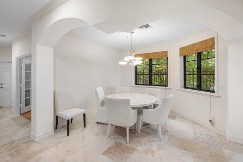 Townhouse in Hypoluxo, Florida 4 bedrooms, 251.58 sq.m. № 2389868 - photo 10