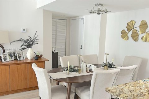 Condominio en venta en Miami, Florida, 2 dormitorios, 89.93 m2 № 1705019 - foto 8