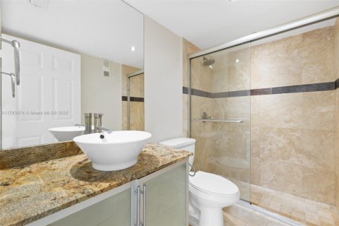 Condominio en venta en Miami, Florida, 2 dormitorios, 89.93 m2 № 1705019 - foto 19