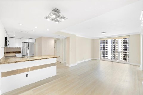 Condominio en venta en Miami, Florida, 2 dormitorios, 89.93 m2 № 1705019 - foto 15