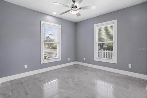 House in Tampa, Florida 2 bedrooms, 57.97 sq.m. № 2205745 - photo 19