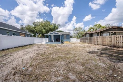 House in Tampa, Florida 2 bedrooms, 57.97 sq.m. № 2205745 - photo 22