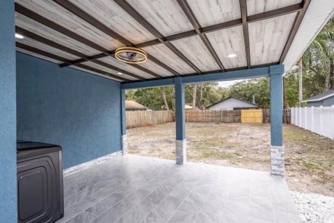 House in Tampa, Florida 2 bedrooms, 57.97 sq.m. № 2205745 - photo 13