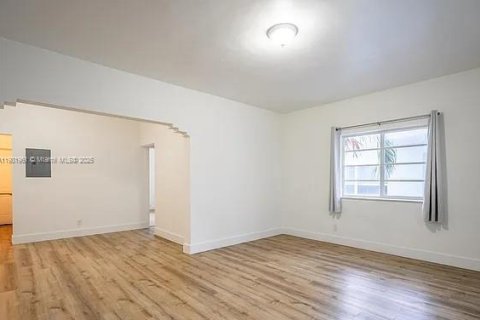 Appartement à louer à Miami Beach, Floride: 1 chambre, 69.68 m2 № 1955282 - photo 3