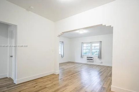 Appartement à louer à Miami Beach, Floride: 1 chambre, 69.68 m2 № 1955282 - photo 5