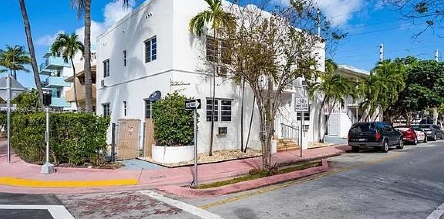 Appartement à Miami Beach, Floride 1 chambre, 69.68 m2 № 1955282