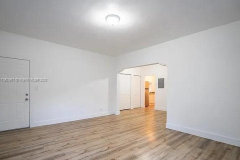 Appartement à louer à Miami Beach, Floride: 1 chambre, 69.68 m2 № 1955282 - photo 6