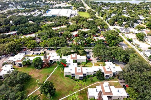Condo in Orlando, Florida, 1 bedroom № 2275594 - photo 27