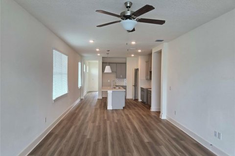 Casa en venta en Spring Hill, Florida, 3 dormitorios, 136.75 m2 № 1903477 - foto 5