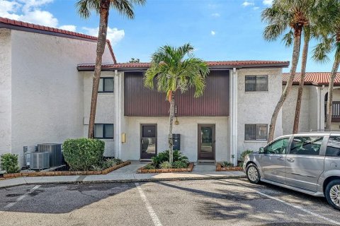Townhouse in Sarasota, Florida 2 bedrooms, 96.25 sq.m. № 2238881 - photo 11