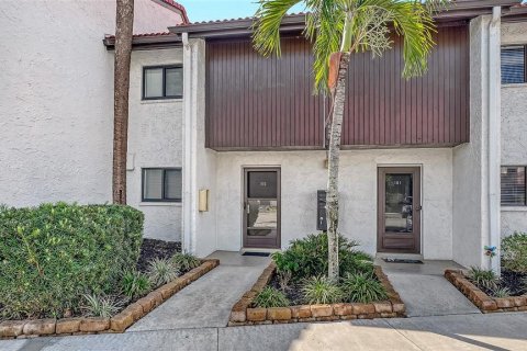 Townhouse in Sarasota, Florida 2 bedrooms, 96.25 sq.m. № 2238881 - photo 10