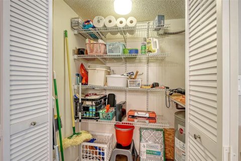 Townhouse in Sarasota, Florida 2 bedrooms, 96.25 sq.m. № 2238881 - photo 28