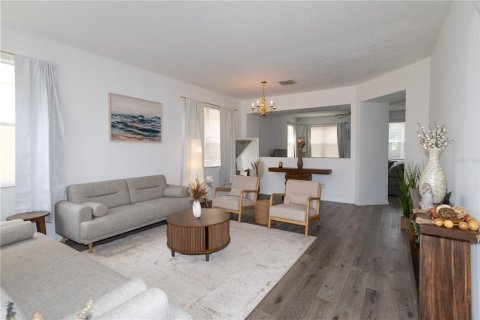 Villa ou maison à vendre à Davenport, Floride: 4 chambres, 236.9 m2 № 2304937 - photo 5