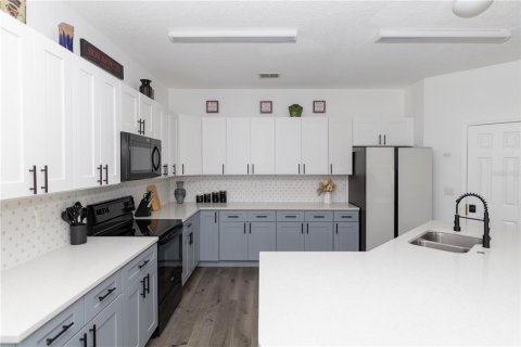 Villa ou maison à vendre à Davenport, Floride: 4 chambres, 236.9 m2 № 2304937 - photo 11