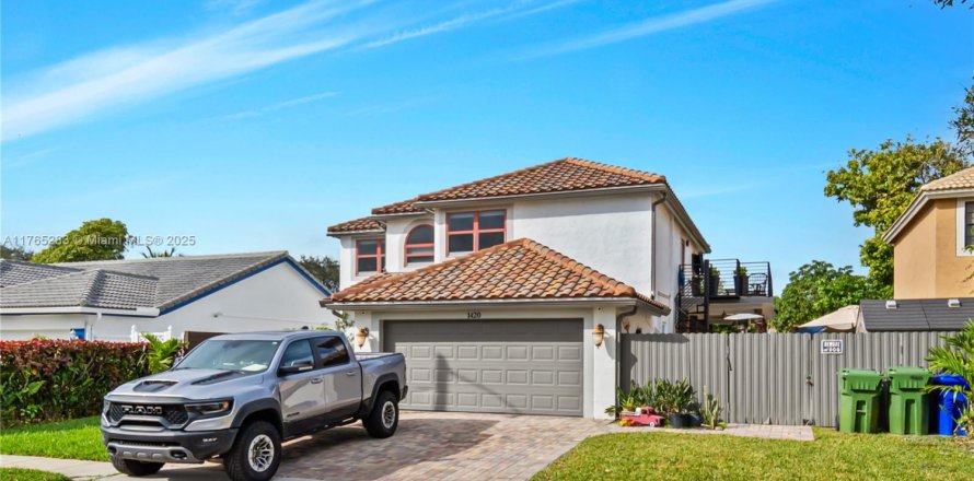 Villa ou maison à Pembroke Pines, Floride 4 chambres, 216.65 m2 № 1892325