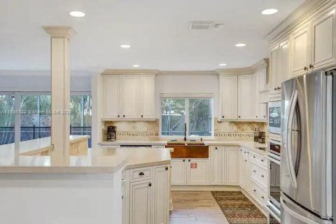 House in Fort Lauderdale, Florida 5 bedrooms, 258.08 sq.m. № 1819790 - photo 5