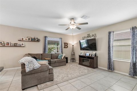 Casa en venta en New Port Richey, Florida, 4 dormitorios, 173.73 m2 № 2384229 - foto 8