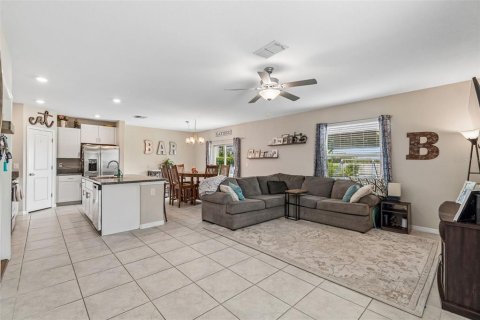 Casa en venta en New Port Richey, Florida, 4 dormitorios, 173.73 m2 № 2384229 - foto 7