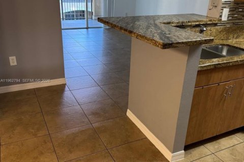 Condominio en alquiler en Pembroke Pines, Florida, 3 dormitorios, 123.56 m2 № 2024136 - foto 5