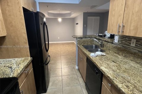 Condominio en alquiler en Pembroke Pines, Florida, 3 dormitorios, 123.56 m2 № 2024136 - foto 8