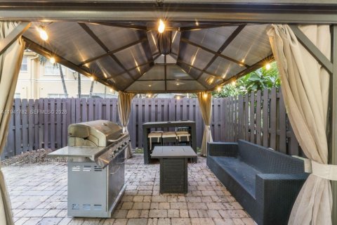 Townhouse in Doral, Florida 3 bedrooms, 142.23 sq.m. № 2000973 - photo 26