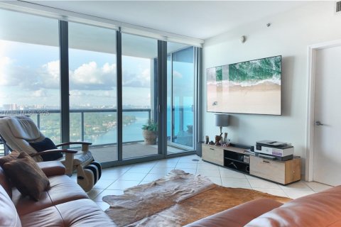 Купить кондоминиум в Майами, Флорида 2 спальни, 107.58м2, № 2021594 - фото 3