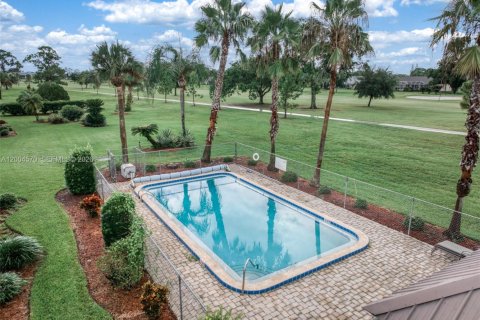 House in Sebring, Florida 4 bedrooms, 154.68 sq.m. № 2068686 - photo 28