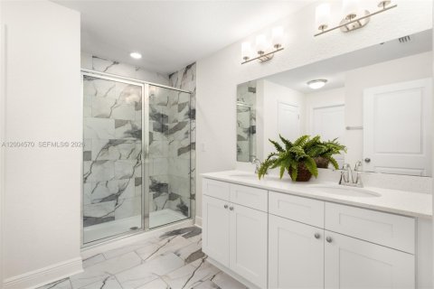 House in Sebring, Florida 4 bedrooms, 154.68 sq.m. № 2068686 - photo 17