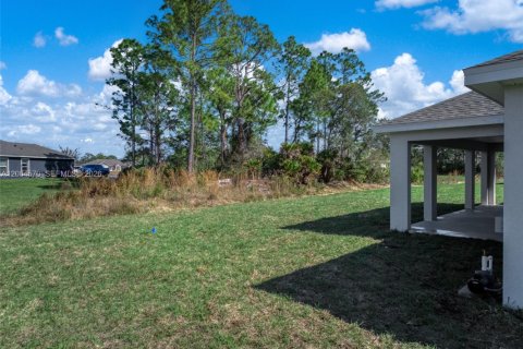 House in Sebring, Florida 4 bedrooms, 154.68 sq.m. № 2068686 - photo 26