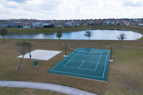 House in Kissimmee, Florida 3 bedrooms, 155.33 sq.m. № 2199720 - photo 14