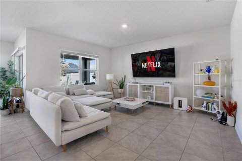 House in Kissimmee, Florida 3 bedrooms, 155.33 sq.m. № 2199720 - photo 7